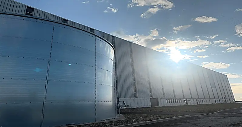 Hangar vu de l'exterieur